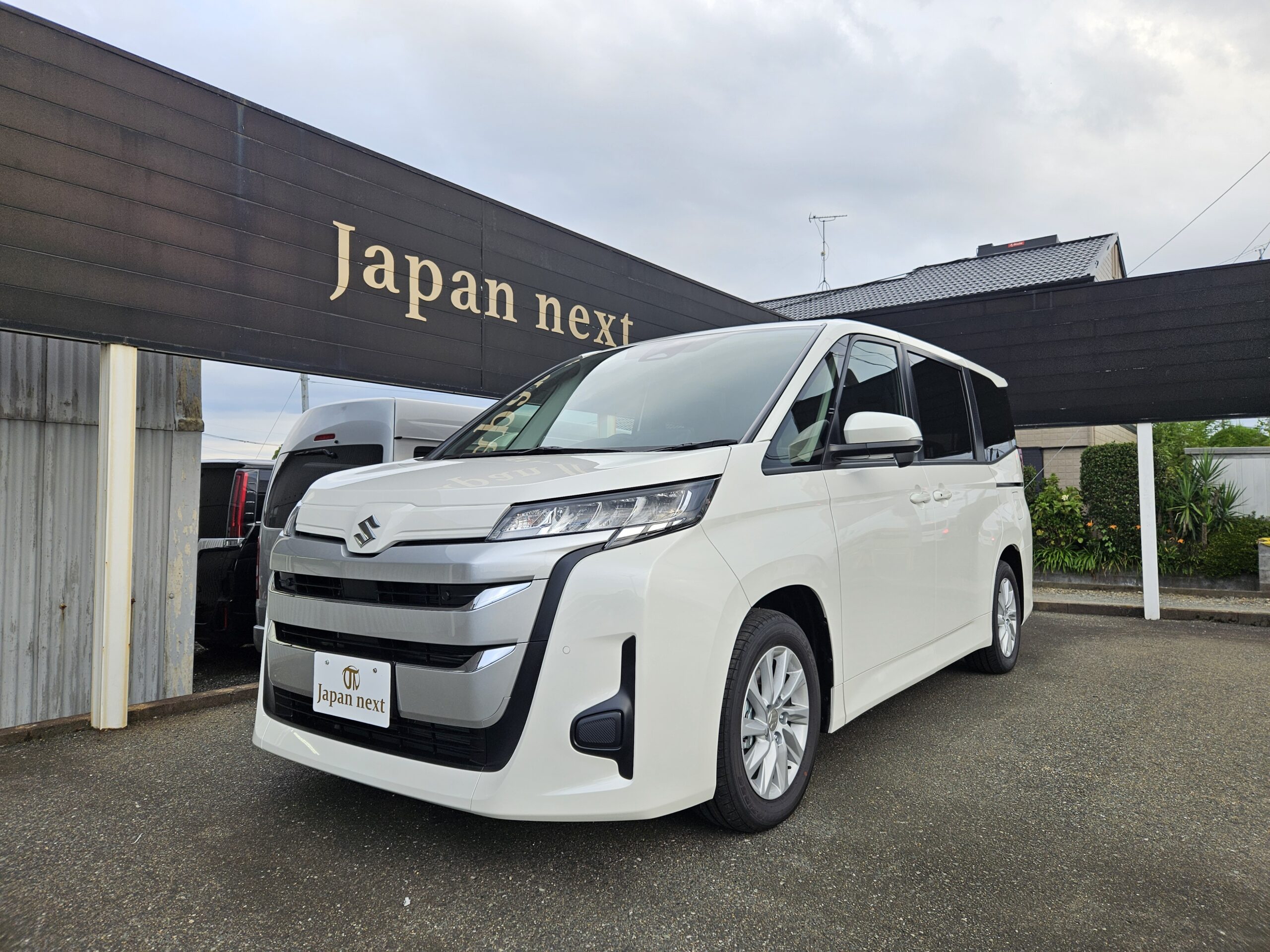 ランディ – ジャパンネクスト